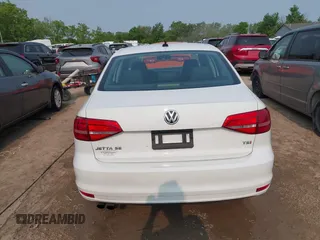 2015 Volkswagen Jetta SE with VIN 3VWD17AJ7FM302290, listed as a IAAI auction lot 42371920 with 127,631 mi miles and . Bid and sale history available at DreamBid. Image 16.