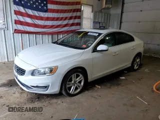 2014 Volvo S60 T5 z VIN YV1612FS9E2278512, wystawiony jako Copart lot #53340215 z przebiegiem 109 338 mil mil oraz Szkoda całkowita • Salvage title. Historia ofert i sprzedaży dostępna na DreamBid. Obrazek 1.