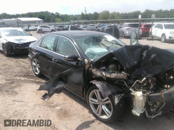 2012 Volkswagen Passat SE z VIN 1VWBN7A30CC073400, wystawiony jako IAAI lot #42284473 z przebiegiem 144 782 mil mil oraz . Historia ofert i sprzedaży dostępna na DreamBid. Obrazek 6.