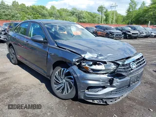 2020 Volkswagen Jetta SEL z VIN 3VWEB7BU2LM024016, wystawiony jako IAAI lot #42341318 z przebiegiem 40 480 mil mil oraz . Historia ofert i sprzedaży dostępna na DreamBid. Obrazek 6.