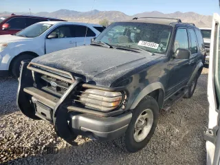 2000 Ford Explorer z VIN 1FMYU70X7YUA55302, wystawiony jako Copart lot #43833945 z przebiegiem 200 113 mil mil oraz Szkoda całkowita • Salvage title. Historia ofert i sprzedaży dostępna na DreamBid. Obrazek 1.