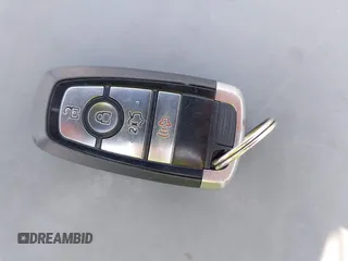 2017 Ford Fusion Hybrid SE с VIN 3FA6P0LU5HR285381, выставлен на аукционе IAAI как лот 42597789 с пробегом 129 662 миль миль и . История ставок и продаж доступна на DreamBid. Изображение 11.