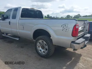 2014 Ford F-250 XL z VIN 1FT7X2B66EEA20402, wystawiony jako IAAI lot #42129596 z przebiegiem 109 203 mil mil oraz . Historia ofert i sprzedaży dostępna na DreamBid. Obrazek 3.