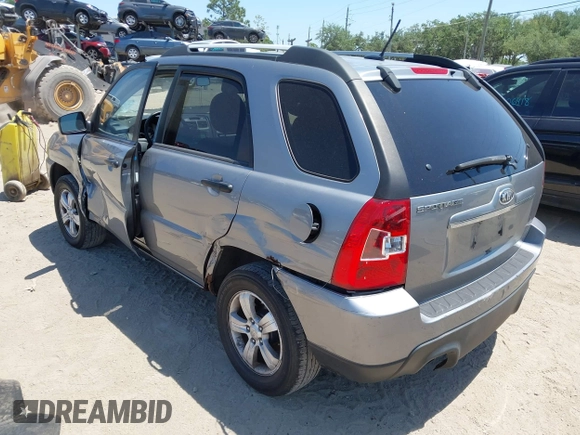 2010 Kia Sportage LX with VIN KNDKG3A47A7722839, listed as a IAAI auction lot 42017569 with 187,100 mi miles and . Bid and sale history available at carsss.com. Image 3.