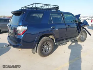 2020 Toyota 4Runner SR5 with VIN JTEBU5JR0L5800176, listed as a IAAI auction lot 41759606 with 133,921 mi miles. Bid and sale history available at carsss.com. Image 4.