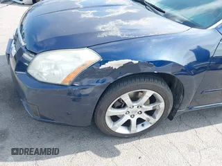 2007 Nissan Maxima SE z VIN 1N4BA41E27C824409, wystawiony jako IAAI lot #42367195 z przebiegiem 125 696 mil mil oraz . Historia ofert i sprzedaży dostępna na DreamBid. Obrazek 6.