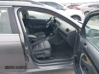 2010 Volkswagen Jetta TDI z VIN 3VWTL7AJ8AM654650, wystawiony jako IAAI lot #42264281 z przebiegiem 189 859 mil mil oraz . Historia ofert i sprzedaży dostępna na DreamBid. Obrazek 5.