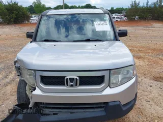 2010 Honda Element EX z VIN 5J6YH1H7XAL003727, wystawiony jako IAAI lot #42192550 z przebiegiem 178 024 mil mil oraz . Historia ofert i sprzedaży dostępna na DreamBid. Obrazek 12.