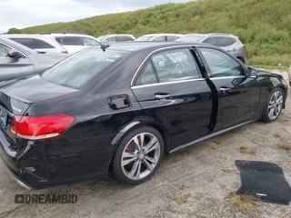 2014 Mercedes-Benz E 350 Luxury with VIN WDDHF8JB0EA907936, listed as a IAAI auction lot 40480628 with Not Provided miles and . Bid and sale history available at DreamBid. Image 4.