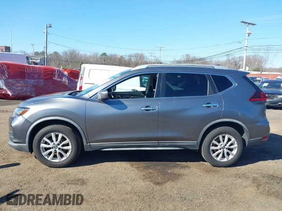 2018 Nissan Rogue SV z VIN KNMAT2MV5JP500550, wystawiony jako IAAI lot #41705570 z przebiegiem 93 495 mil mil oraz . Historia ofert i sprzedaży dostępna na DreamBid. Obrazek 14.
