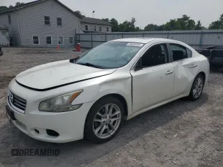 2014 Nissan Maxima SV z VIN 1N4AA5AP2EC465577, wystawiony jako Copart lot #60680355 z przebiegiem 181 456 mil mil oraz Szkoda całkowita • Salvage title. Historia ofert i sprzedaży dostępna na DreamBid. Obrazek 1.