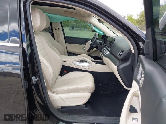 2021 Mercedes-Benz GLS 450 z VIN 4JGFF5KEXMA354814, wystawiony jako IAAI lot #42351625 z przebiegiem 89 136 mil mil oraz . Historia ofert i sprzedaży dostępna na DreamBid. Obrazek 5.