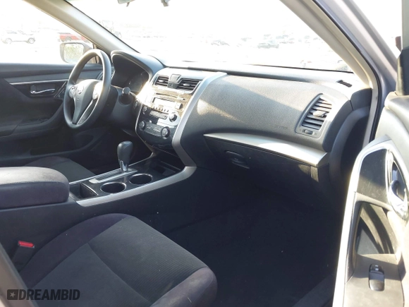 2013 Nissan Altima 2.5 SL with VIN 1N4AL3APXDN493984, listed as a IAAI auction lot 41979824 with 139,343 mi miles. Bid and sale history available at carsss.com. Image 5.