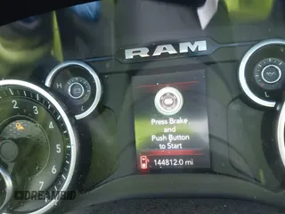2019 Ram 1500 Big Horn z VIN 1C6SRFFT9KN644984, wystawiony jako IAAI lot #41849314 z przebiegiem 144 812 mil mil oraz . Historia ofert i sprzedaży dostępna na DreamBid. Obrazek 7.