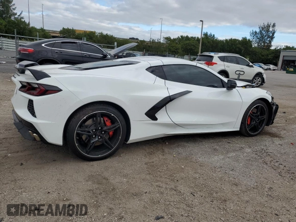 2021 Chevrolet Corvette 3LT with VIN 1G1YC2D46M5120132, listed as a Copart auction lot 80923944 with 9,193 mi miles and Salvage Title. Bid and sale history available at carsss.com. Image 3.