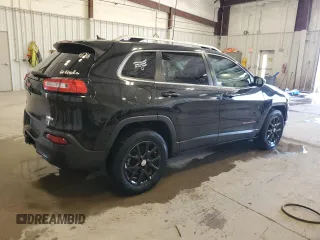 2015 Jeep Cherokee Latitude с VIN 1C4PJMCS1FW546067, выставлен на аукционе Copart как лот 63024585 с пробегом 188 112 миль миль и На запчасти • Non repairable. История ставок и продаж доступна на DreamBid. Изображение 3.