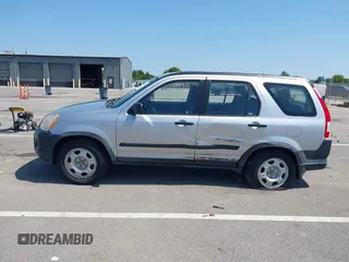 2005 Honda CR-V LX with VIN JHLRD78535C050081, listed as a IAAI auction lot 40169911 with 132,177 mi miles. Bid and sale history available at carsss.com. Image 14.
