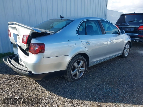 2008 Volkswagen Jetta SE with VIN 3VWRZ71K58M066748, listed as a IAAI auction lot 41734613 with 228,921 mi miles and . Bid and sale history available at DreamBid. Image 4.