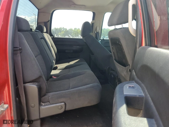 2007 Chevrolet Silverado 2500HD LT w/1LT with VIN 1GCHK23K97F504740, listed as a Copart auction lot 73114284 with 152,412 mi miles and Salvage Title. Bid and sale history available at carsss.com. Image 10.