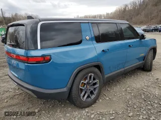 2022 Rivian R1S Launch Edition with VIN 7PDSGABL7NN003157, listed as a Copart auction lot 52926125 with 0 mi miles and Non Repairable. Bid and sale history available at carsss.com. Image 3.