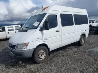 2005 Dodge Sprinter with VIN WD0PD644355798997, listed as a IAAI auction lot 41763328 with 227,692 mi miles and . Bid and sale history available at DreamBid. Image 2.