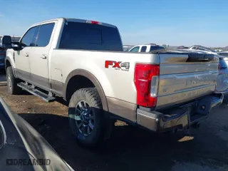 2017 Ford Super Duty F-250 SRW Lariat with VIN 1FT7W2BT3HEB17232, listed as a IAAI auction lot 41227595 with 243,424 mi miles. Bid and sale history available at carsss.com. Image 3.