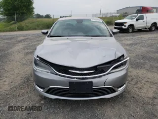 2015 Chrysler 200 Limited z VIN 1C3CCCAB9FN700895, wystawiony jako Copart lot #59985165 z przebiegiem 146 753 mil mil oraz Szkoda całkowita • Salvage title. Historia ofert i sprzedaży dostępna na DreamBid. Obrazek 5.