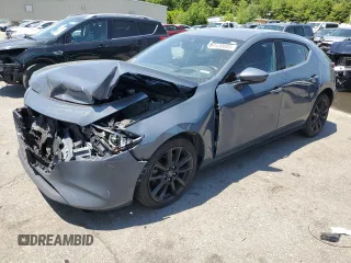 2022 Mazda 3 Premium z VIN JM1BPBML8N1510554, wystawiony jako Copart lot #59530005 z przebiegiem 89 140 mil mil oraz Szkoda całkowita • Salvage title. Historia ofert i sprzedaży dostępna na DreamBid. Obrazek 1.