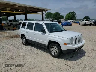 2016 Jeep Patriot Sport z VIN 1C4NJPBA0GD621808, wystawiony jako Copart lot #56292375 z przebiegiem 134 310 mil mil oraz Szkoda całkowita • Salvage title. Historia ofert i sprzedaży dostępna na DreamBid. Obrazek 14.