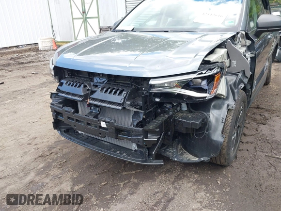 2025 Volkswagen Taos z VIN 3VV5C7B23SM012634, wystawiony jako IAAI lot #42342616 z przebiegiem 4381 mil mil oraz . Historia ofert i sprzedaży dostępna na DreamBid. Obrazek 6.