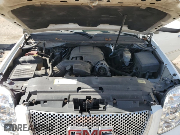 2011 GMC Yukon Denali with VIN 1GKS2EEF1BR121720, listed as a Copart auction lot 47296805 with 291,412 mi miles and Salvage Title. Bid and sale history available at carsss.com. Image 12.