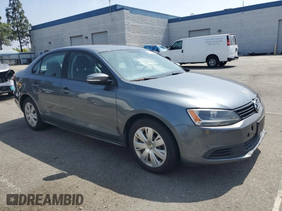2011 Volkswagen Jetta SE with VIN 3VWDZ7AJ5BM308821, listed as a Copart auction lot 62011735 with 177,312 mi miles and Salvage title. Bid and sale history available at DreamBid. Image 4.