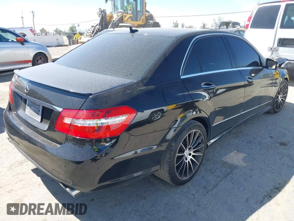 2010 Mercedes-Benz E 350 Luxury with VIN WDDHF5GB6AA073168, listed as a IAAI auction lot 42218124 with 164,950 mi miles and . Bid and sale history available at DreamBid. Image 4.