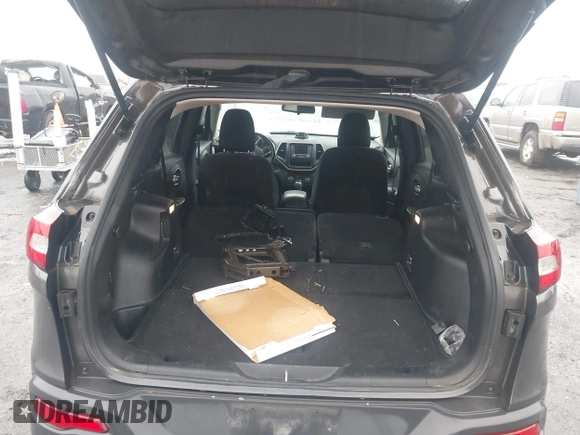 2016 Jeep Cherokee Sport with VIN 1C4PJMAB8GW318412, listed as a IAAI auction lot 41547774 with 150,078 mi miles. Bid and sale history available at carsss.com. Image 8.