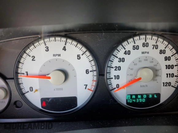 2006 Dodge Stratus SXT z VIN 1B3EL46R46N185788, wystawiony jako Copart lot #71580104 z przebiegiem 104 390 mil mil oraz Szkoda całkowita • Salvage title. Historia ofert i sprzedaży dostępna na DreamBid. Obrazek 9.