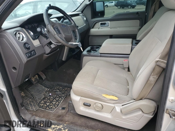 2009 Ford F-150 XL with VIN 1FTPW12V09KC51677, listed as a Copart auction lot 51018715 with 266,912 mi miles and Clean Title. Bid and sale history available at carsss.com. Image 7.