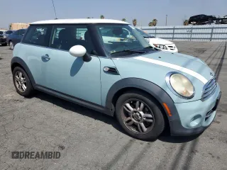 2012 MINI Hardtop with VIN WMWSU3C51CT543931, listed as a Copart auction lot 57533695 with 89,206 mi miles and Clean Title. Bid and sale history available at DreamBid. Image 4.