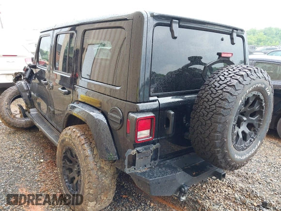 2020 Jeep Wrangler Unlimited Sport with VIN 1C4HJXDM8LW320626, listed as a IAAI auction lot 42267182 with 72,170 mi miles and . Bid and sale history available at DreamBid. Image 3.
