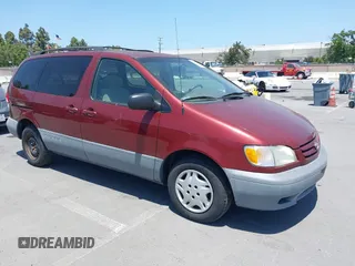 2002 Toyota Sienna CE z VIN 4T3ZF19C32U482437, wystawiony jako IAAI lot #42404780 z przebiegiem 176 019 mil mil oraz . Historia ofert i sprzedaży dostępna na DreamBid. Obrazek 1.