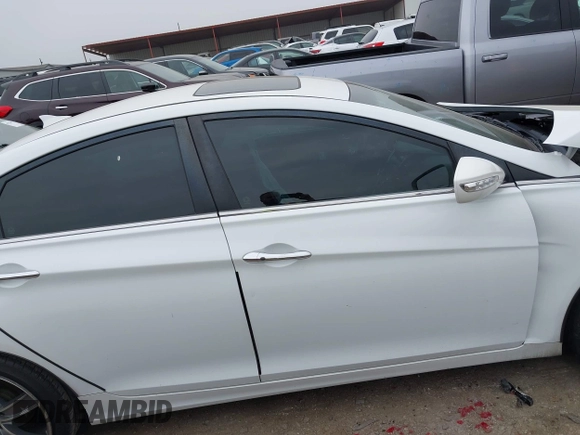 2013 Hyundai Sonata Limited with VIN 5NPEC4AC4DH663707, listed as a IAAI auction lot 41922352 with 165,101 mi miles and . Bid and sale history available at DreamBid. Image 14.