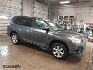 2008 Toyota Highlander with VIN JTEES41A082030156, listed as a IAAI auction lot 41875034 with 173,269 mi miles. Bid and sale history available at carsss.com. Image 1.