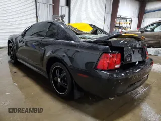 2000 Ford Mustang GT with VIN 1FAFP42X0YF257004, listed as a Copart auction lot 56424425 with 117,016 mi miles and Salvage Title. Bid and sale history available at DreamBid. Image 2.