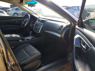 2017 Nissan Altima S with VIN 1N4AL3AP6HC158853, listed as a IAAI auction lot 41442647 with 132,684 mi miles and . Bid and sale history available at DreamBid. Image 5.