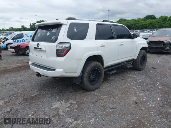 2018 Toyota 4Runner SR5 с VIN JTEZU5JR8J5187543, выставлен на аукционе IAAI как лот 42247276 с пробегом 101 405 миль миль и . История ставок и продаж доступна на DreamBid. Изображение 4.