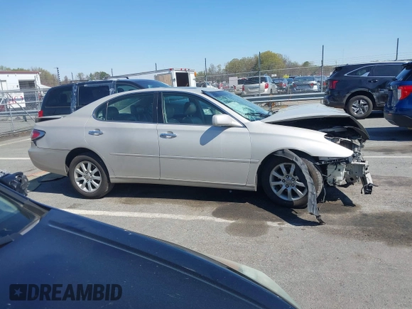 2003 Lexus ES 300 with VIN JTHBF30G530134530, listed as a IAAI auction lot 41875938 with 233,424 mi miles. Bid and sale history available at carsss.com. Image 13.