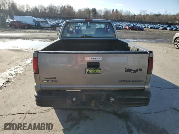 2001 Chevrolet S-10 LS with VIN 1GCDT19W618242218, listed as a Copart auction lot 51921875 with 156,887 mi miles and Salvage Title. Bid and sale history available at DreamBid. Image 6.