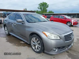 2011 Infiniti M z VIN JN1BY1AR8BM376805, wystawiony jako IAAI lot #42162534 z przebiegiem 168 968 mil mil oraz . Historia ofert i sprzedaży dostępna na DreamBid. Obrazek 1.
