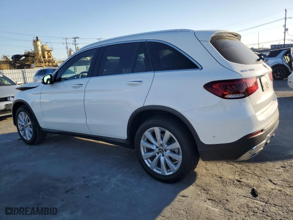 2021 Mercedes-Benz GLC with VIN W1N0G8DB5MV286225, listed as a Copart auction lot 46739585 with 20,386 mi miles and Salvage Title. Bid and sale history available at carsss.com. Image 2.