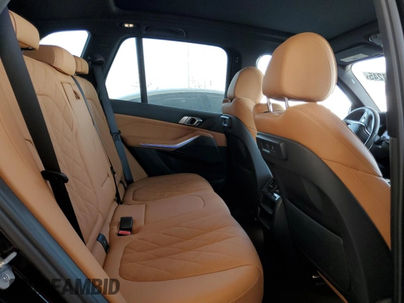 2023 BMW X5 sDrive40i with VIN 5UXCR4C05P9R70324, listed as a Copart auction lot 54661245 with 13,136 mi miles and Salvage title. Bid and sale history available at DreamBid. Image 10.