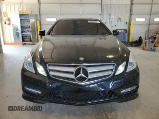 2013 Mercedes-Benz E 550 с VIN WDDKJ7DB4DF206330, выставлен на аукционе Copart как лот 60459495 с пробегом 115 288 миль миль и Списание • Salvage title. История ставок и продаж доступна на DreamBid. Изображение 5.
